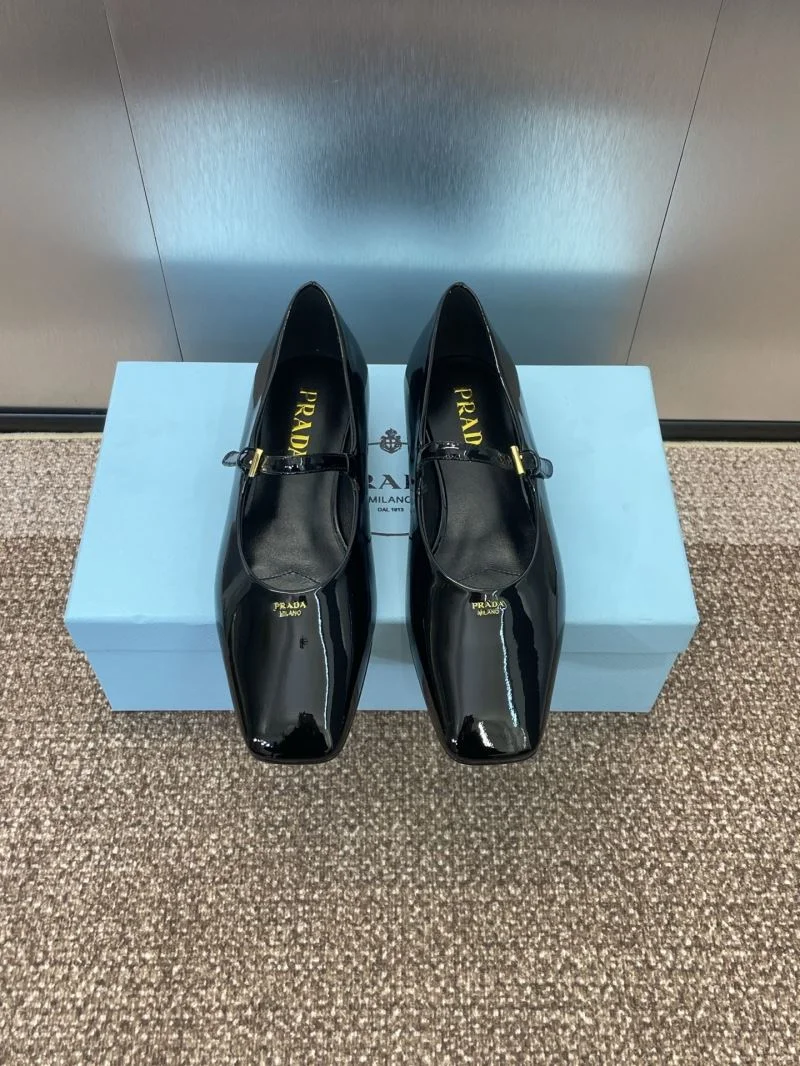 Popular Prada Low Shoes 35128
