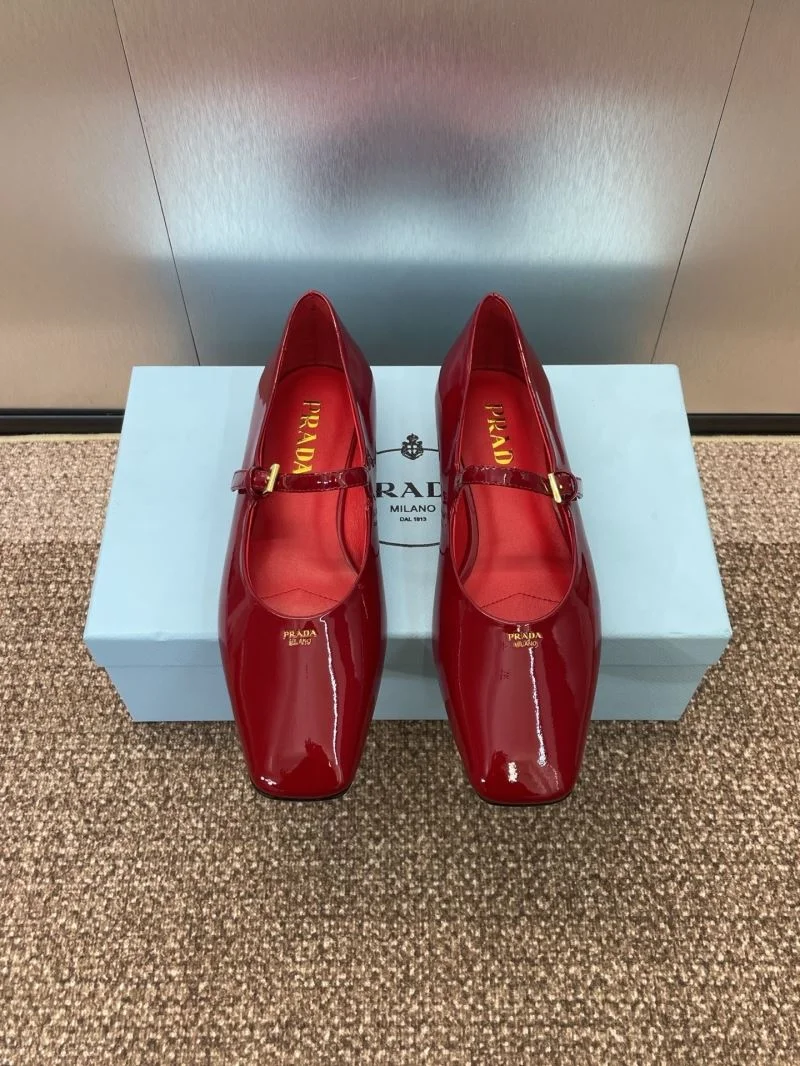 Prada Low Shoes WellDesigned 35119