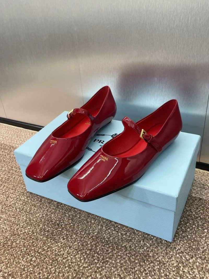 Prada Low Shoes WellDesigned 35119