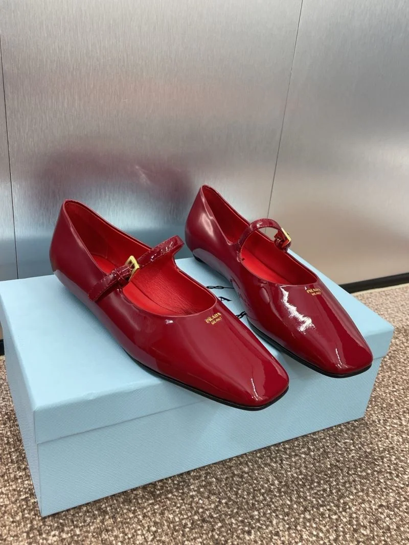 Prada Low Shoes WellDesigned 35119