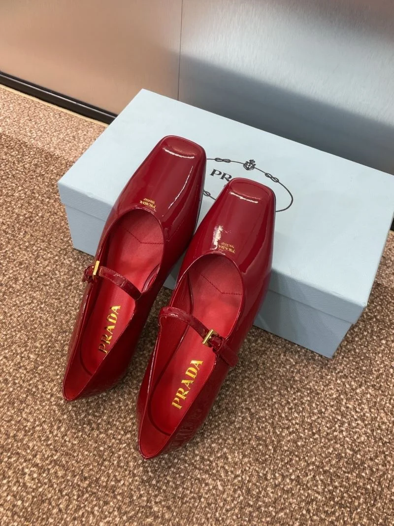 Prada Low Shoes WellDesigned 35119