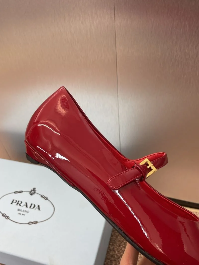 Prada Low Shoes WellDesigned 35119