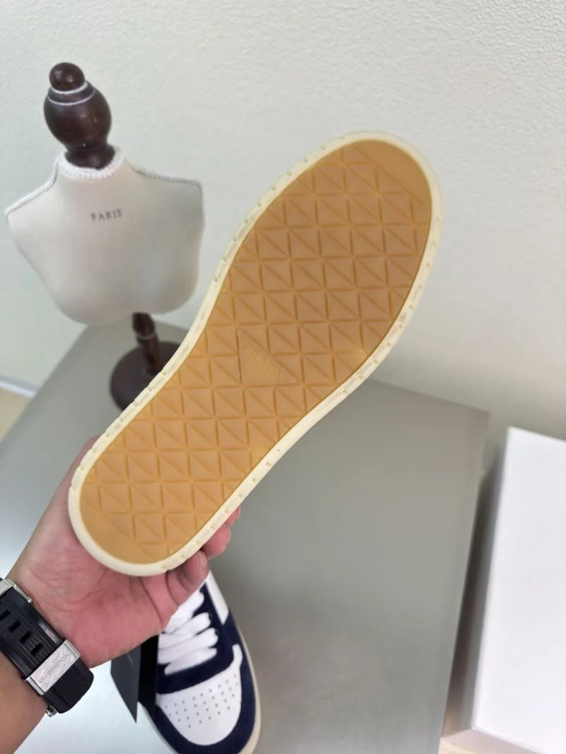 Prada Low Shoes RelaxedFit 35123