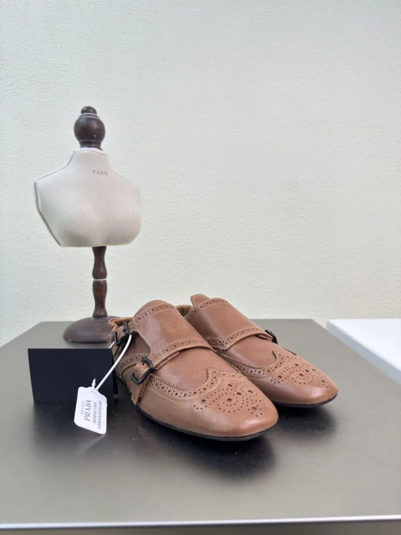 Prada Low Shoes RelaxedFit 35101