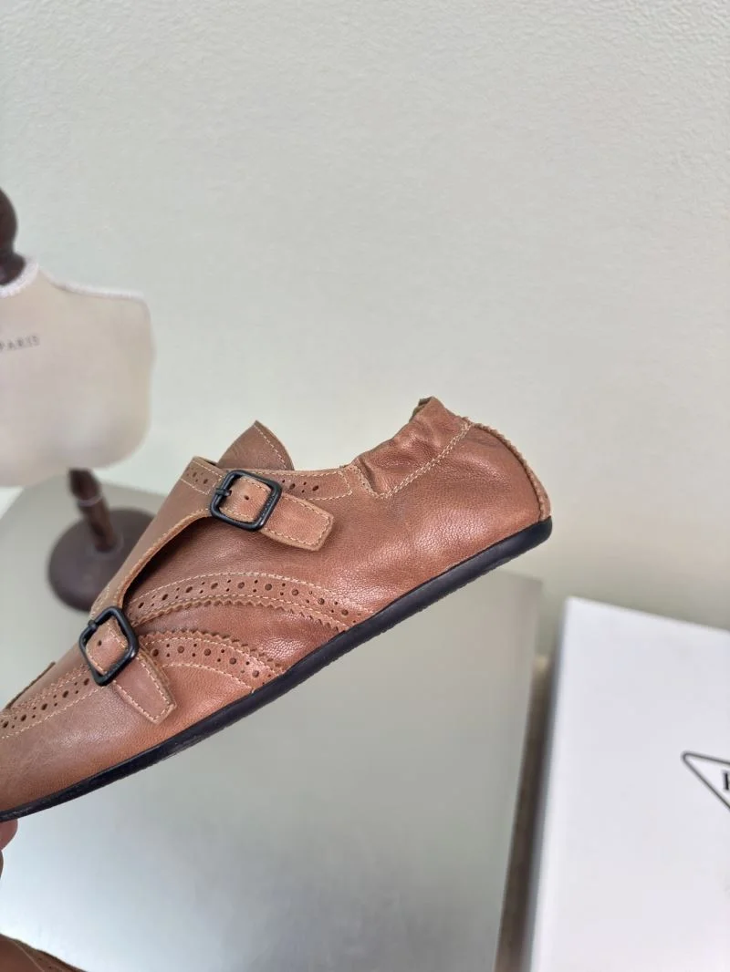 Prada Low Shoes RelaxedFit 35101