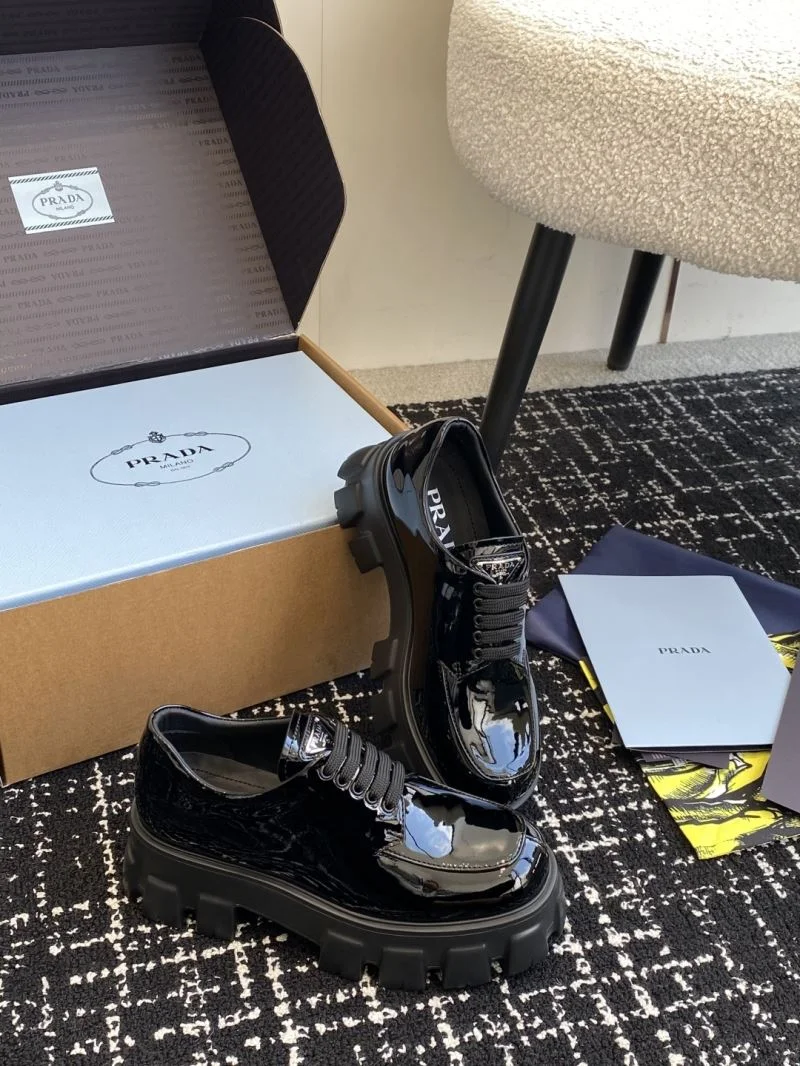 Prada Low Shoes Comfortable 35097