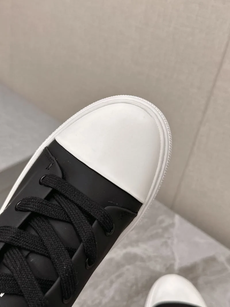Prada Low Shoes Sustainable 35091