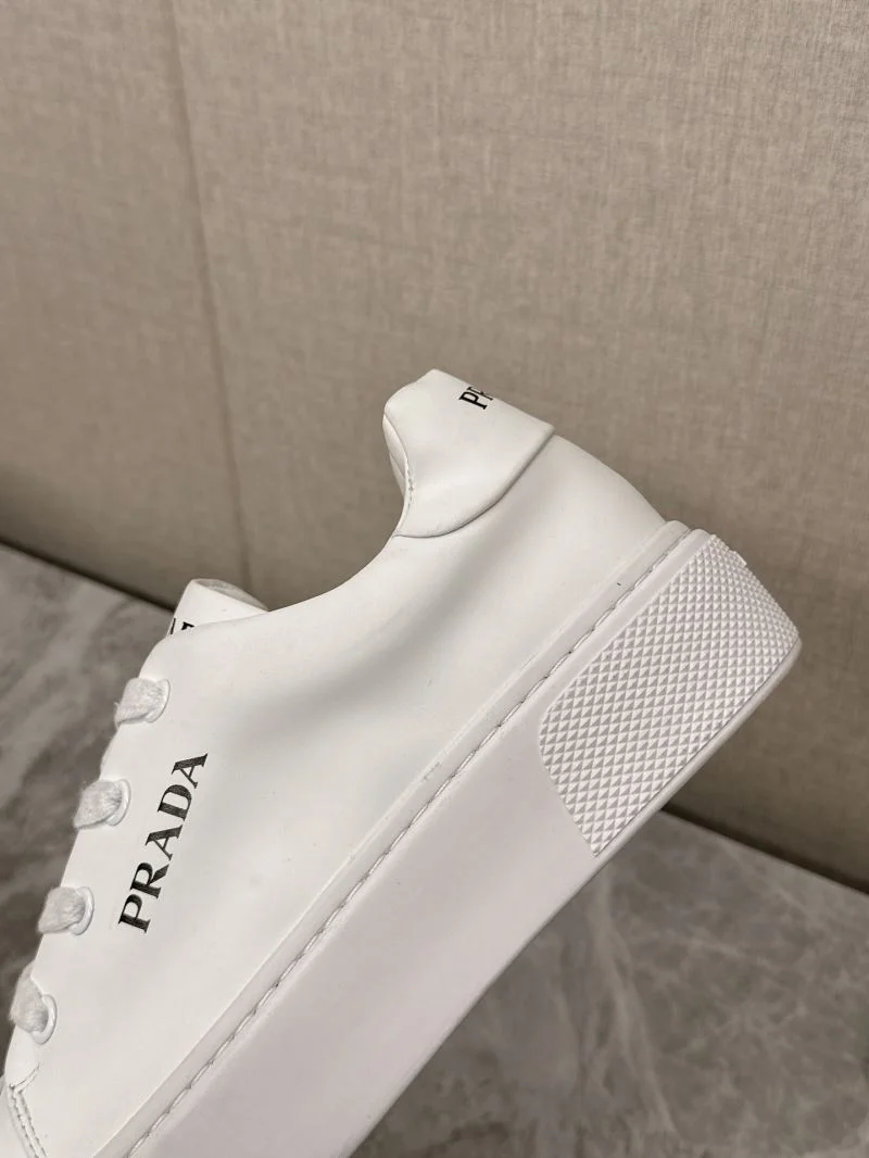 Prada Low Shoes FlexibleFit 35085