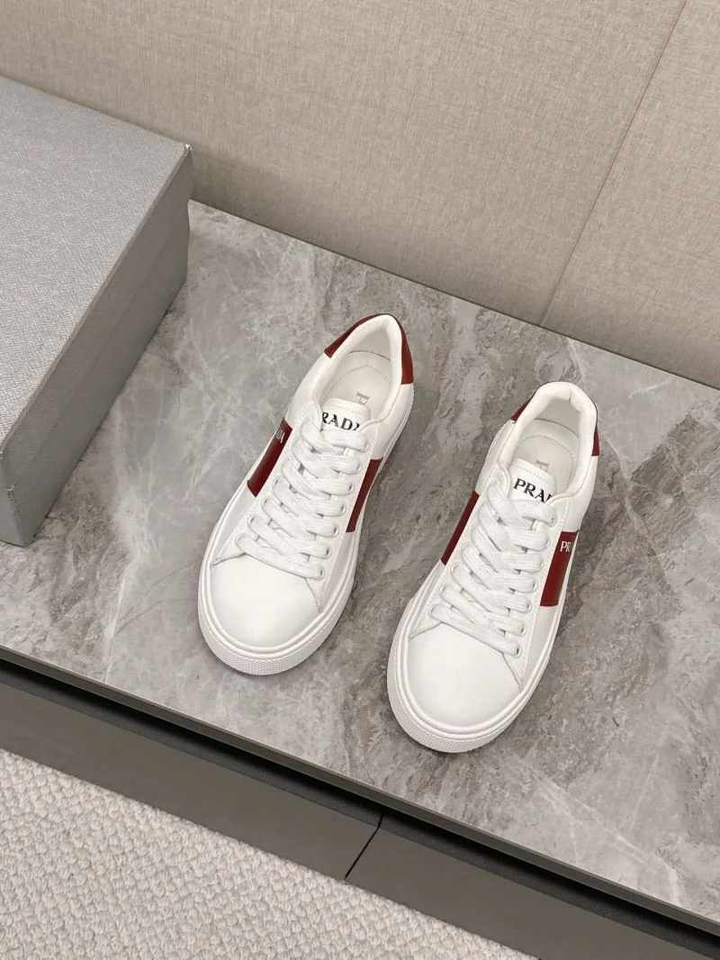 Prada Low Shoes WaterResistant 35080