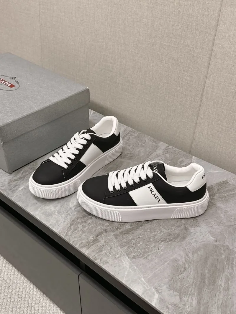 Prada Low Shoes Breathable 35082