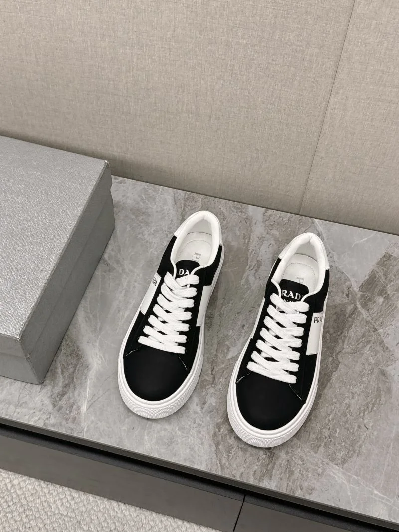 Prada Low Shoes Breathable 35082