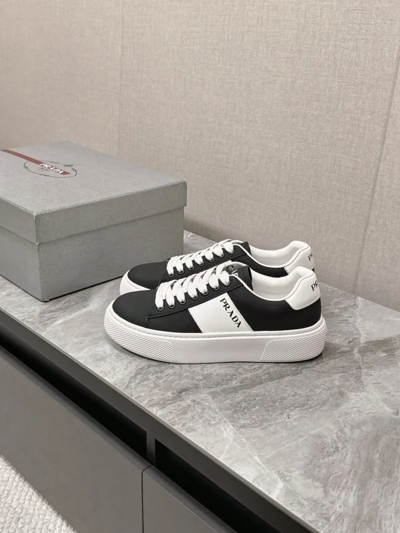 Prada Low Shoes Breathable 35082