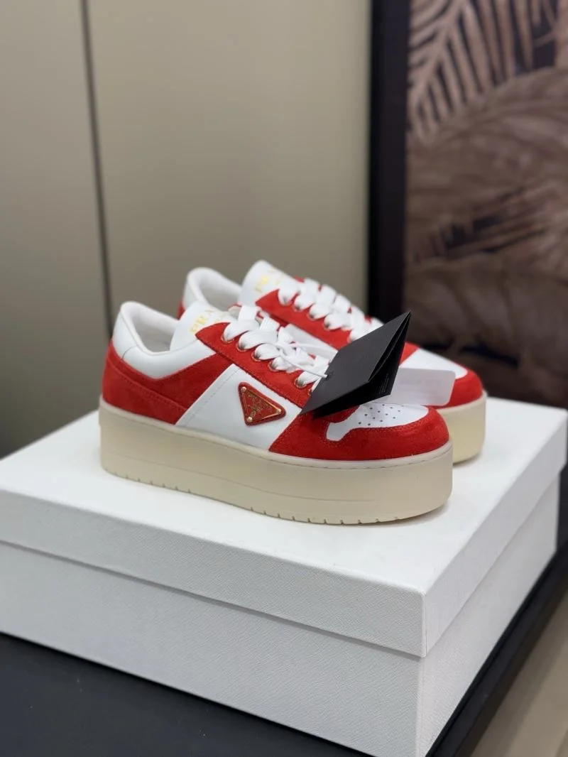 Sophisticated Prada Low Shoes 35072