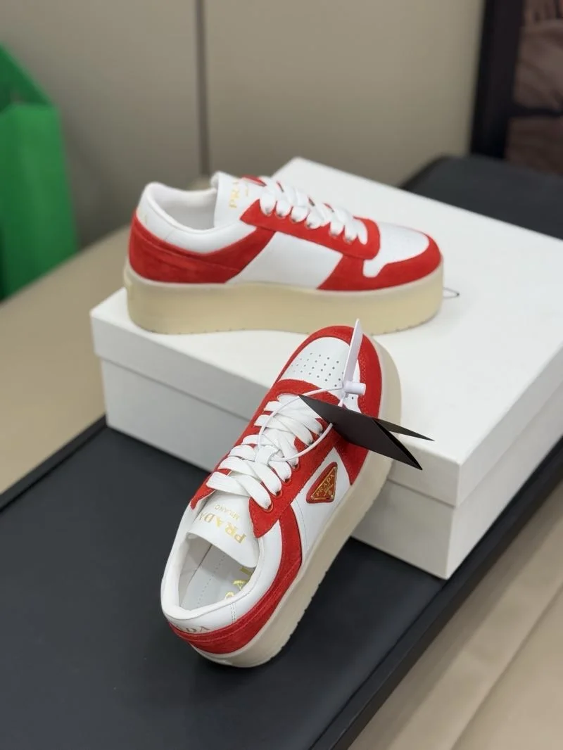 Sophisticated Prada Low Shoes 35072
