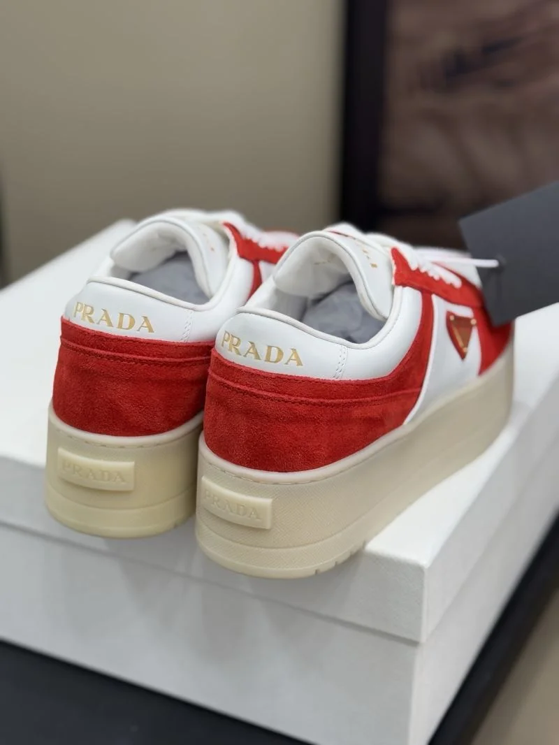 Sophisticated Prada Low Shoes 35072