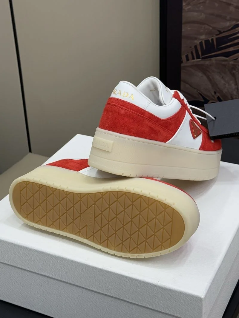 Sophisticated Prada Low Shoes 35072