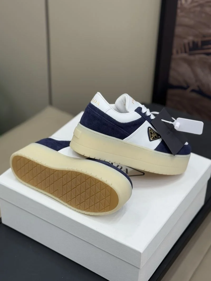 Breathable Prada Low Shoes 35075