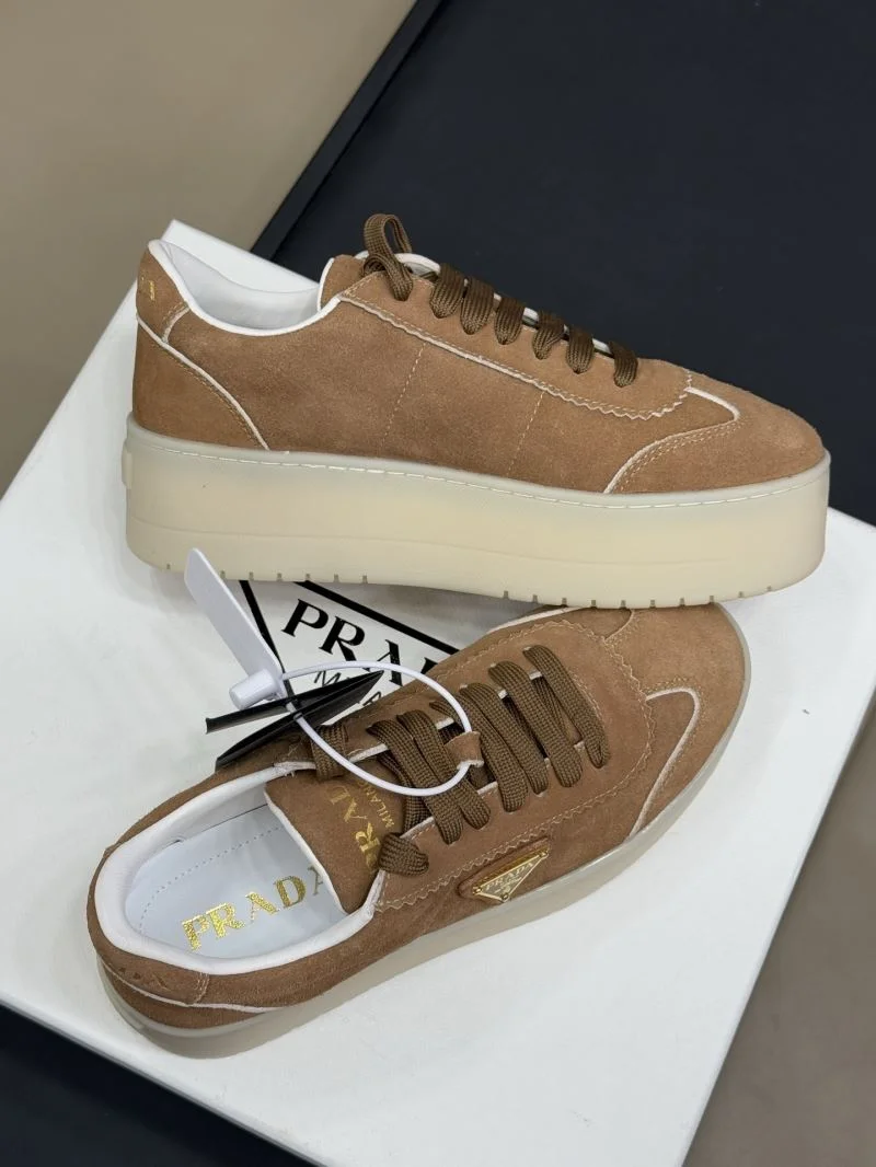 Sleek Prada Low Shoes 35070