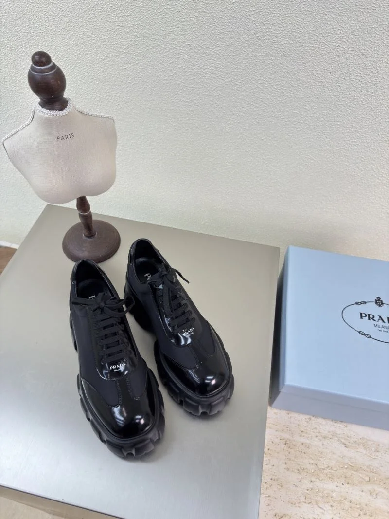 Prada Low Shoes Reliable 35084