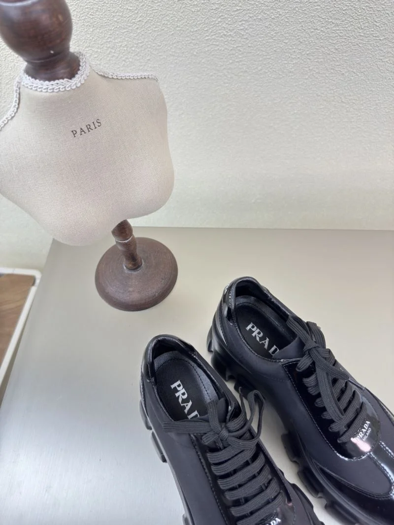 Prada Low Shoes Reliable 35084
