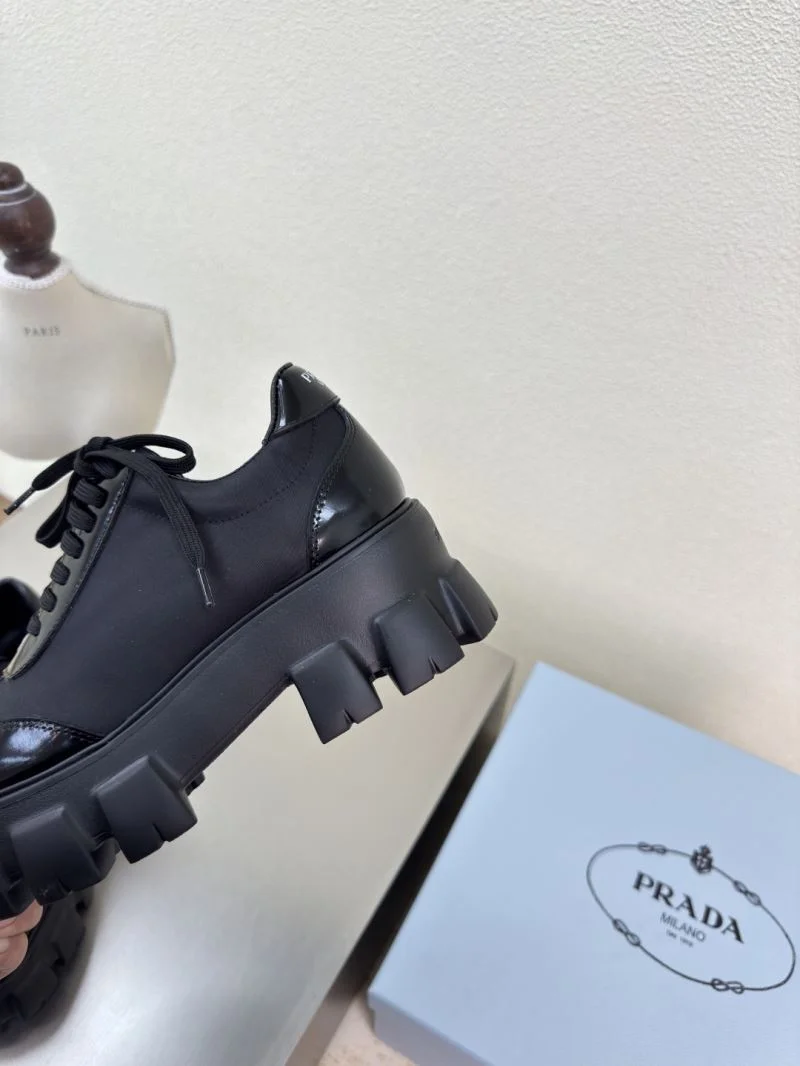Prada Low Shoes Reliable 35084