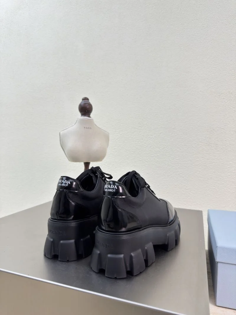Prada Low Shoes Reliable 35084