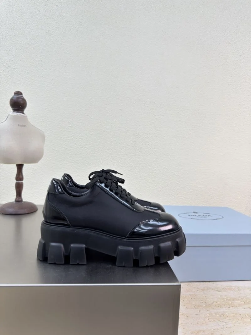 Prada Low Shoes Reliable 35084