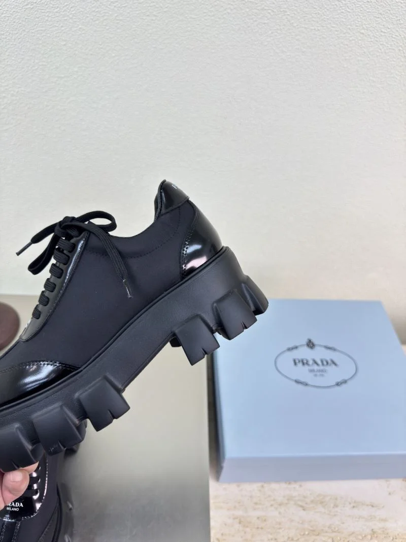 Prada Low Shoes Reliable 35084