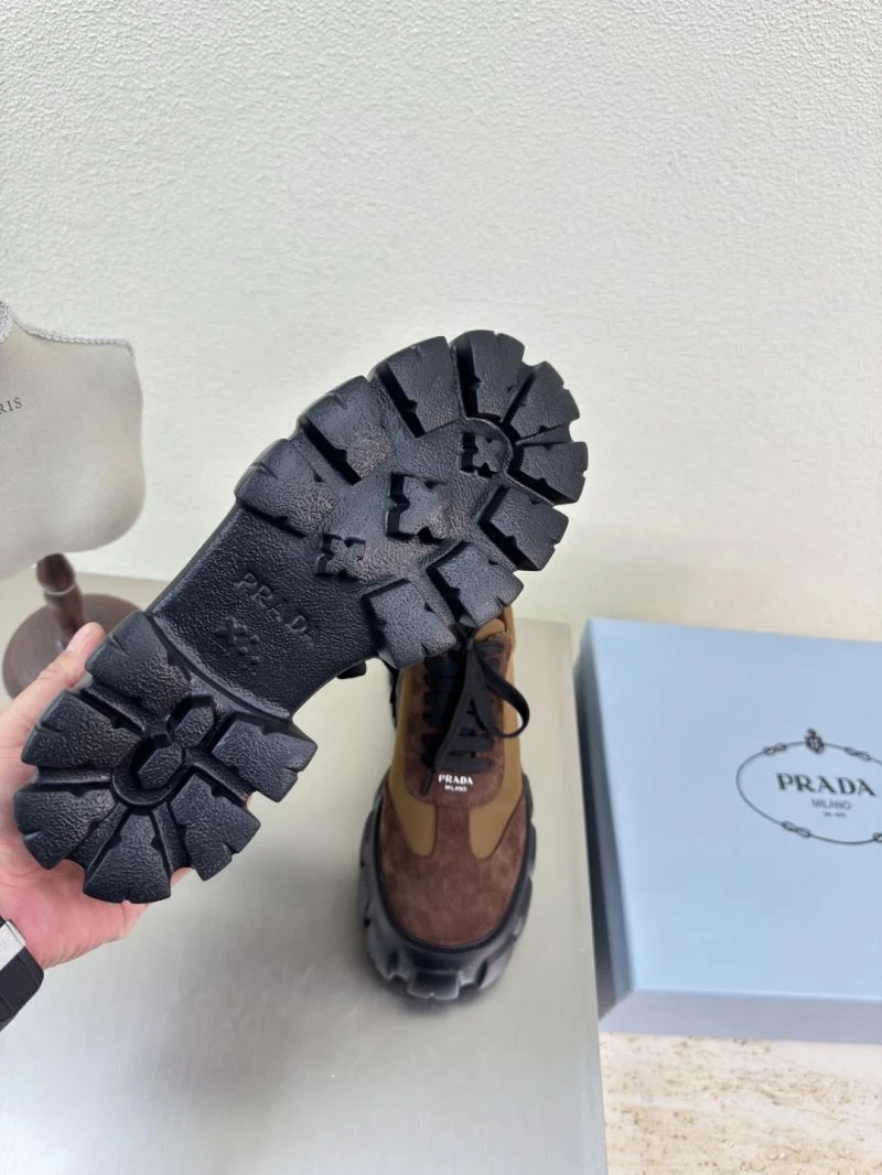 Prada Low Shoes Chic 35077