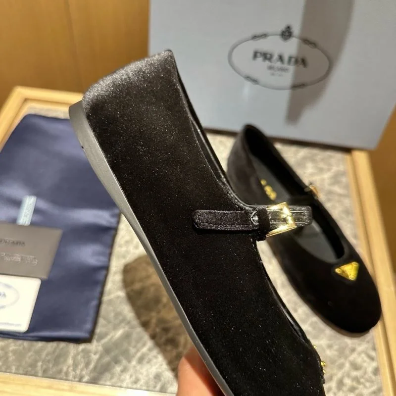Upgraded Prada Low Shoes 34829