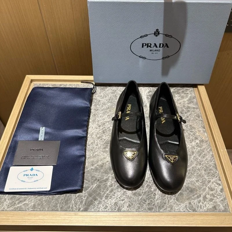 Prada Low Shoes TravelReady 34844