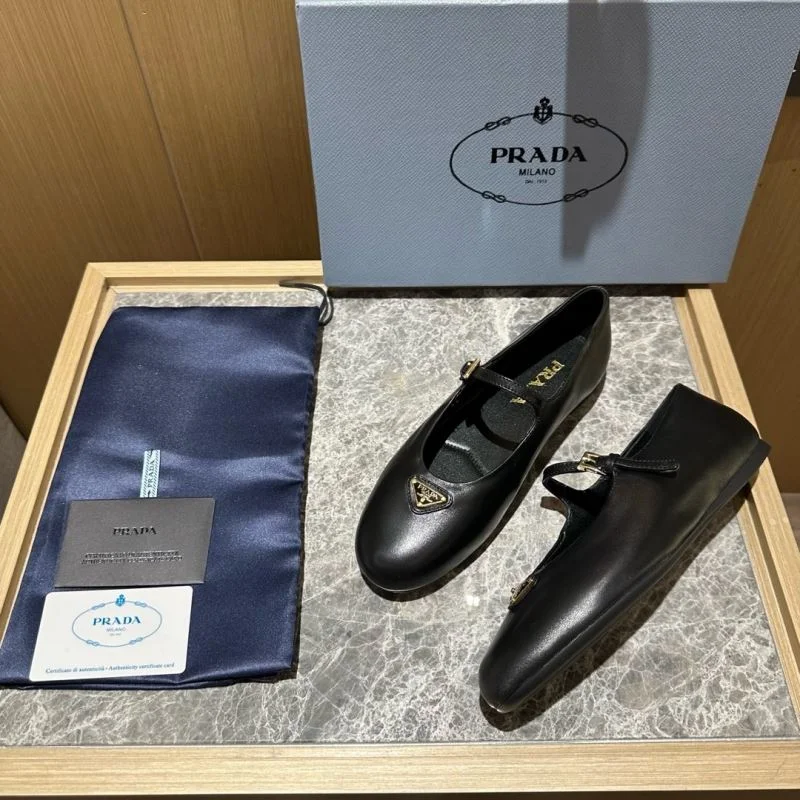 Prada Low Shoes TravelReady 34844