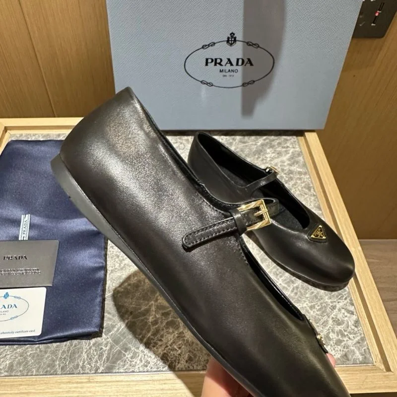 Prada Low Shoes TravelReady 34844