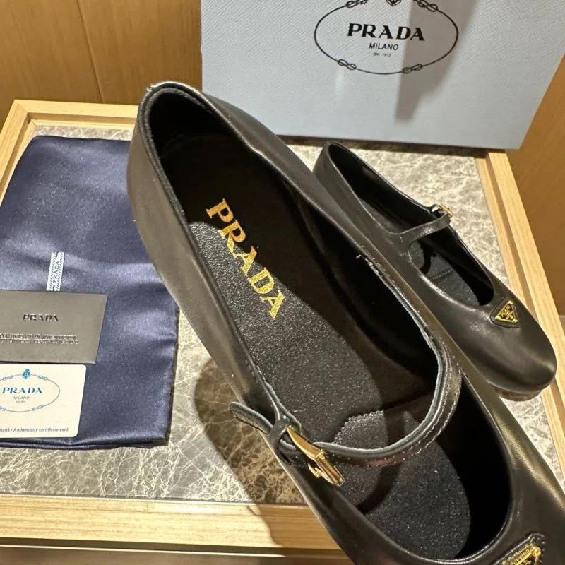 Prada Low Shoes TravelReady 34844