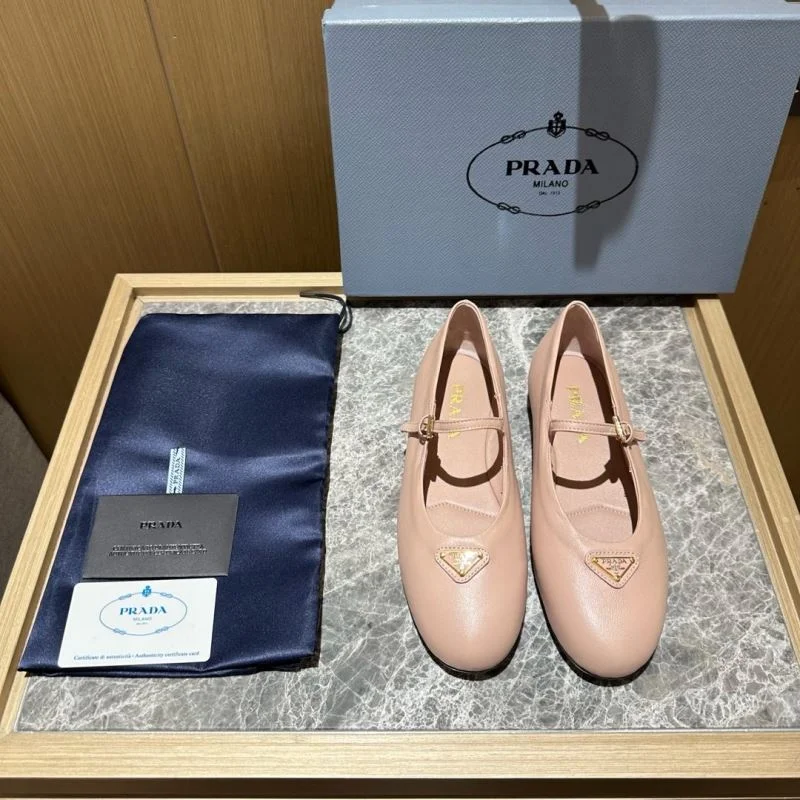 Stretchable Prada Low Shoes 34838