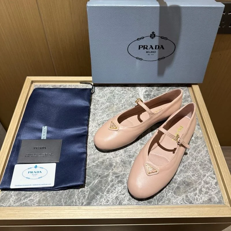 Stretchable Prada Low Shoes 34838