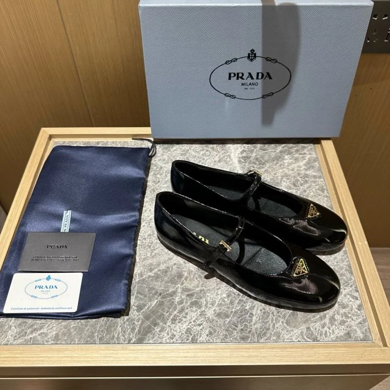ZeroBulk Prada Low Shoes 34843
