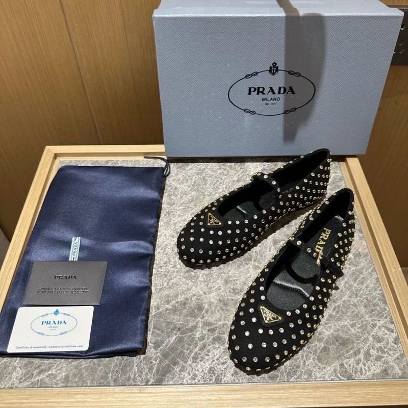 Prada Low Shoes ModernLook 34845