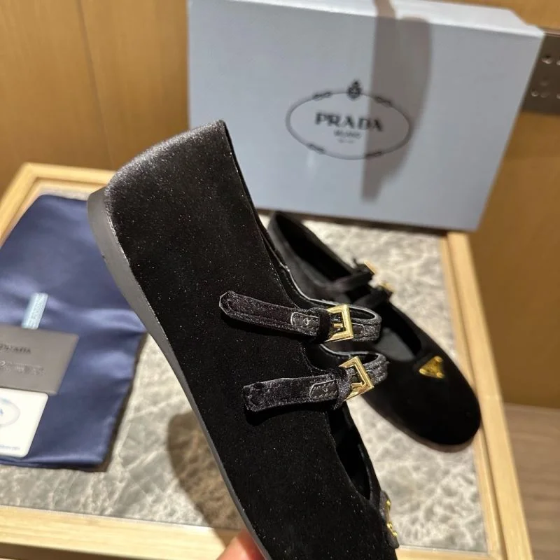 Prada Low Shoes GoAnywhere 34842