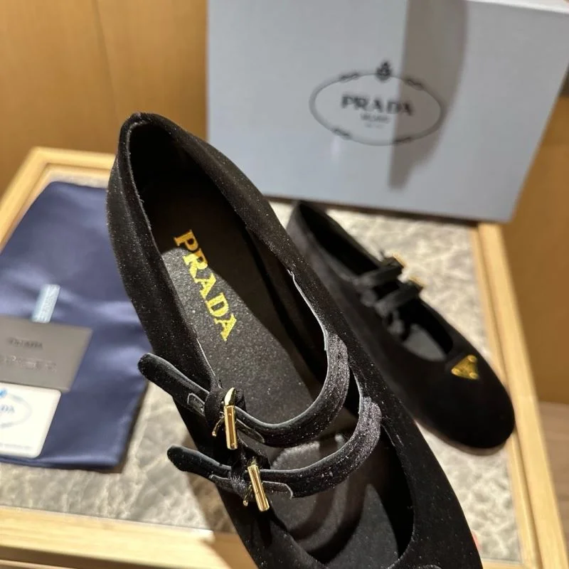 Prada Low Shoes GoAnywhere 34842