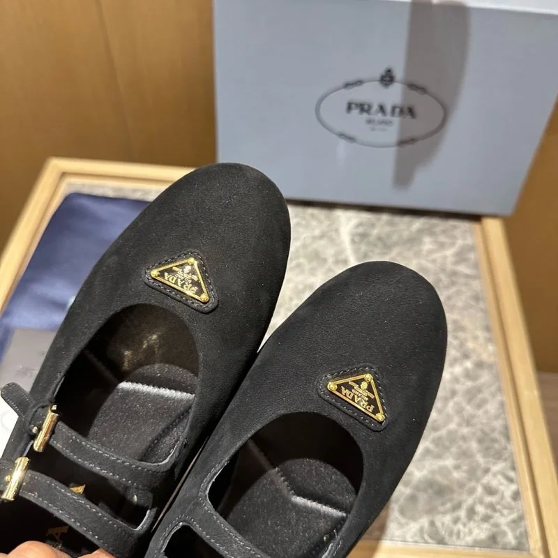 Prada Low Shoes OdorResistant 34846