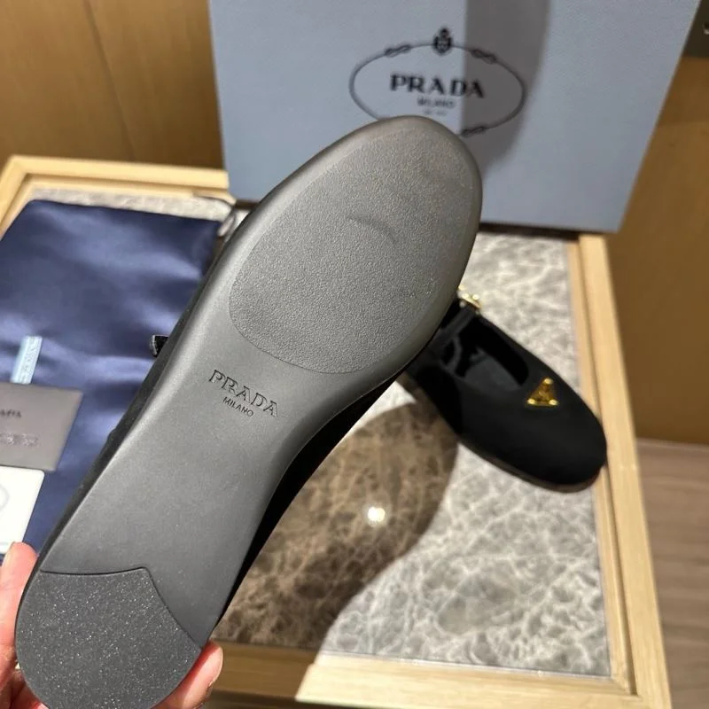 Prada Low Shoes OdorResistant 34846