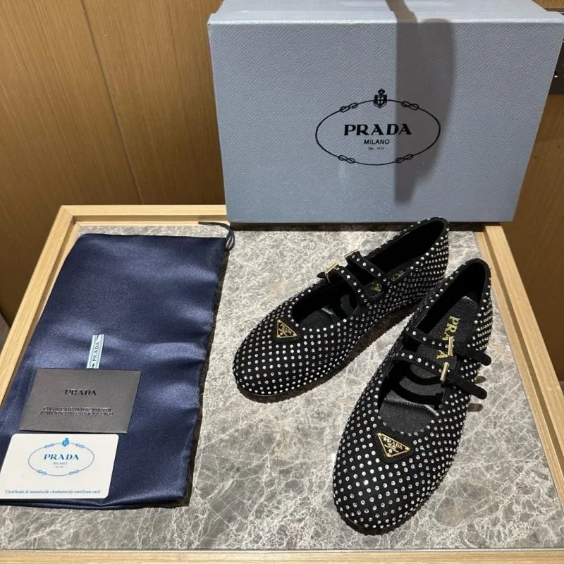 Neat Prada Low Shoes 34835
