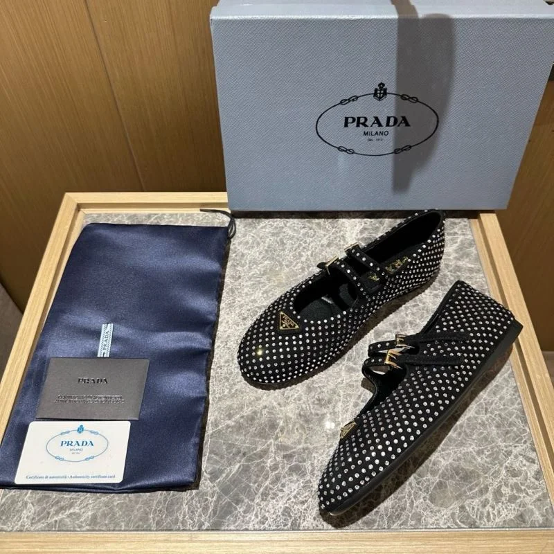 Neat Prada Low Shoes 34835
