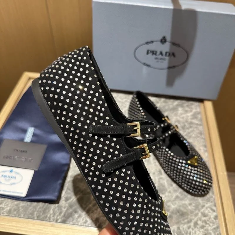 Neat Prada Low Shoes 34835