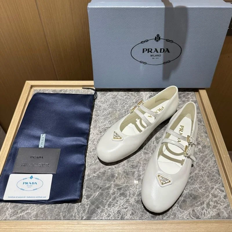 Prada Low Shoes ZipUp 34839