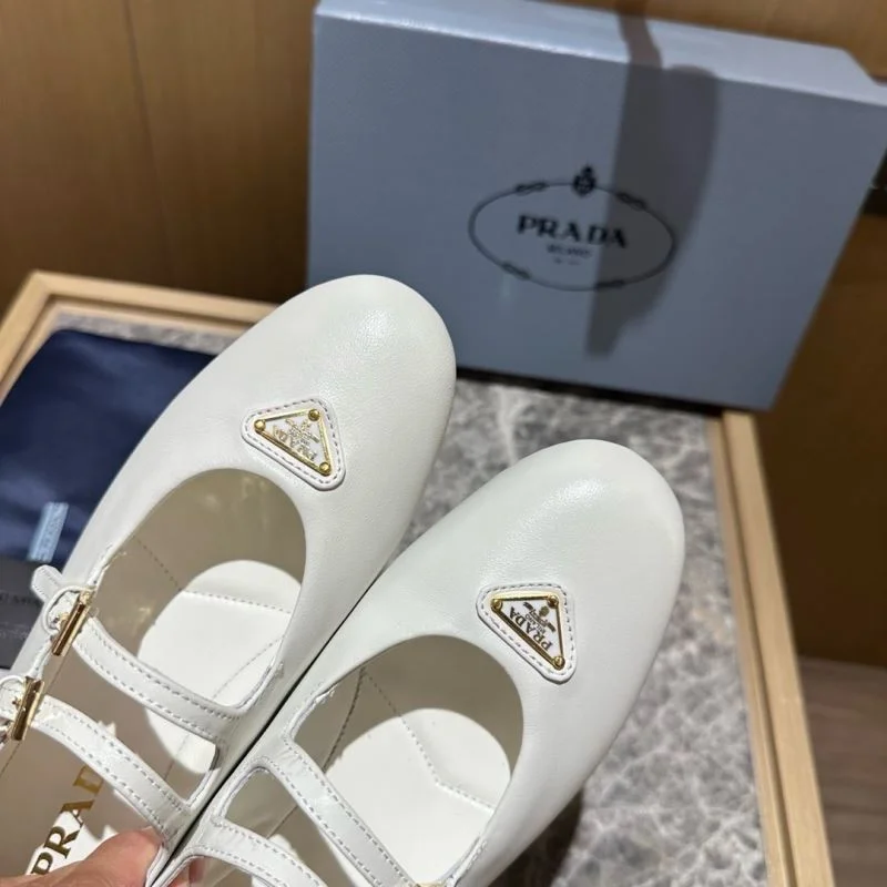 Prada Low Shoes ZipUp 34839