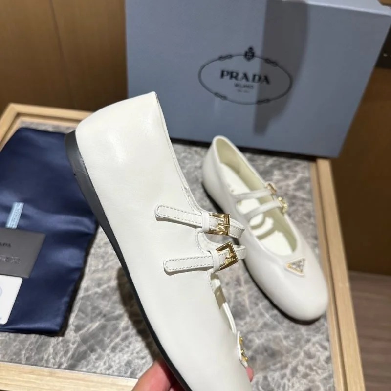 Prada Low Shoes ZipUp 34839