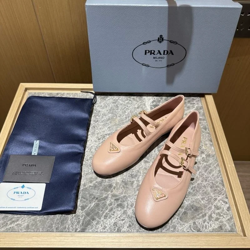 Neat Prada Low Shoes 34837