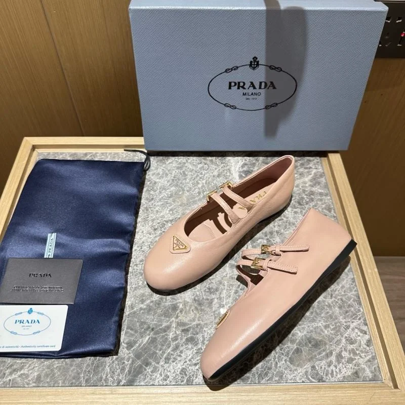 Neat Prada Low Shoes 34837